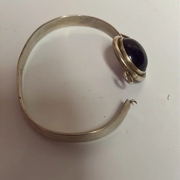 925 bangle large amethyst. Big wrist friendly - Picture 12 of 14